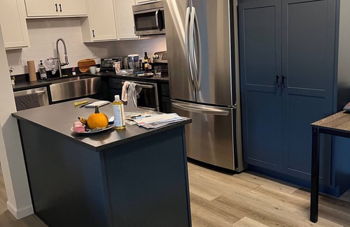 Gunbarrel Condo | Treehouse Retreat 2bed2bath: Your shortterm housing solution!