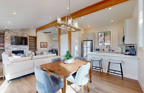 Incline Village House | 🌲 Treehouse-Style Townhouse with Lake Views in Incline Village