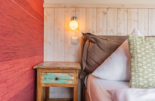 Jetzendorf House | Treehouse Suite Number 5