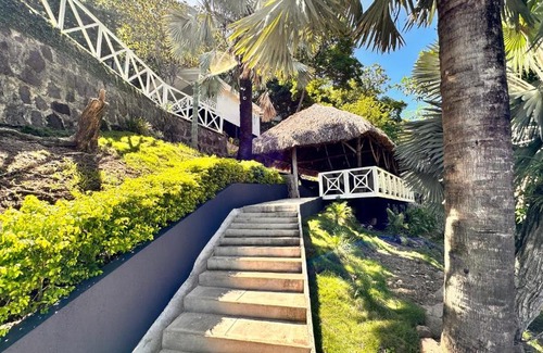 Xanadu House | Treehouse