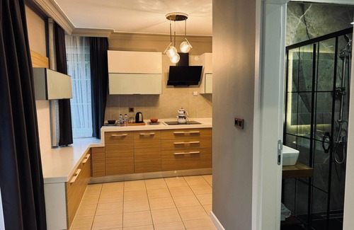 Karaburun Koyu Hotel | Treekos Suite Hotel Istanbul Airport