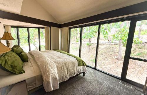 Village of Four Seasons House | Treetop 3bd3badeckpoolsgrilldock-sleeps 8pp