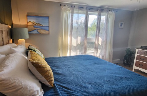 Points East Apartment | Treetop Apartment in Victoria Cross. Spacious apt with balcony overlooking creek