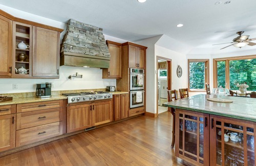 Eagles View House | Treetop Lodge family & pet friendly