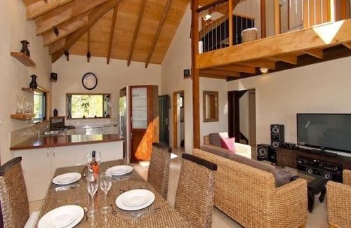 Tairua House | Treetop Oasis - Tairua Executive Holiday Home