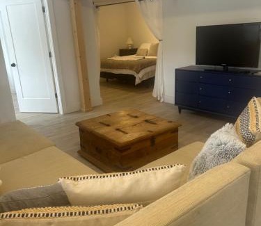 Haliburton Apartment | Treetop Suite