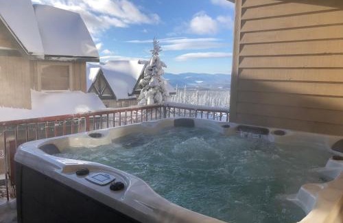 Big White Ski Resort House | Treetops Ski Luxury Townhouse