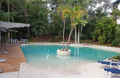 Rainbow Beach Apartment | Treetops Studio Apartment, Rainbow Beach Resort.