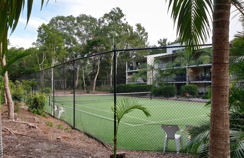 Rainbow Beach Apartment | Treetops Studio Apartment, Rainbow Beach Resort.