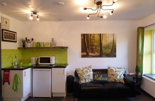 Preston Apartment | Treetops - The Myriad