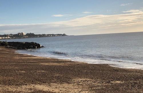 Felixstowe Apartment | Tref y Clawdd