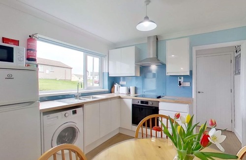 Hayle Cottage | Trefusis offers a comfortable, modern, well equipped and broadband connected beachside escape
