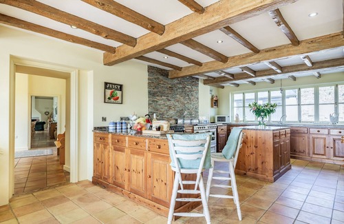 Truro Cottage | TREGONINNY VINEYARD AND WOODLAND FARMHOUSE in Tresillian