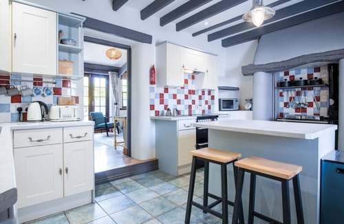 St. Florence House | Tregoyr - 3 Bedroom Holiday Home - St. Florence