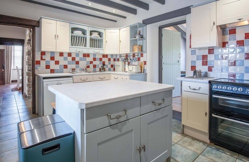 St. Florence House | Tregoyr - 3 Bedroom Holiday Home - St. Florence