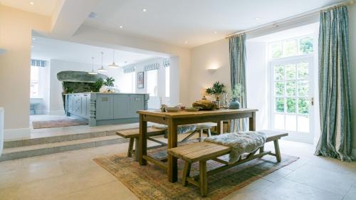 Bodedern House | Treiorwerth