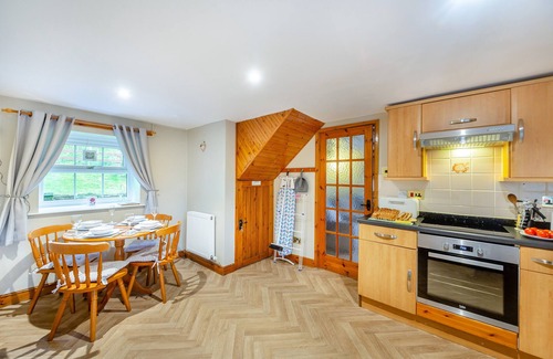 Penmachno House | Trem Machno - Two Bedroom House, Sleeps 4