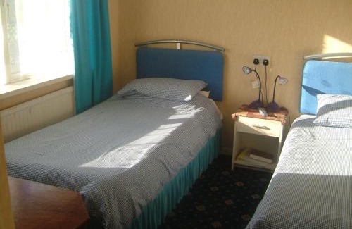 Bridgend House | Tremains Guest House