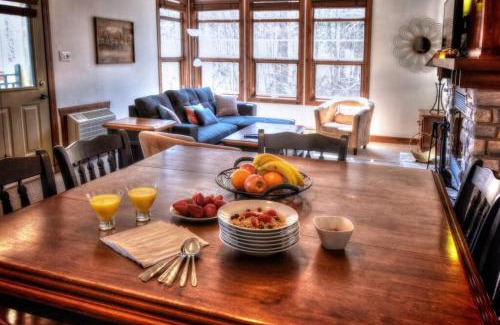 Tremblant-Les-Eaux Ski Chalet | Tremblant-Les-Eaux C1