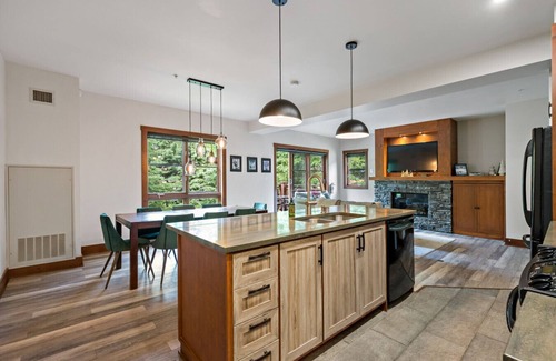 Versant Soleil Apartment | Tremblant Prestige - Étoile 1520-11