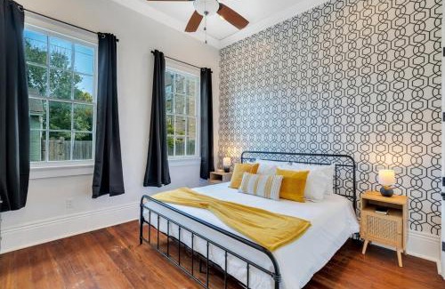 Esplanade Ridge House | Treme Getaway Games & Poolside Fun