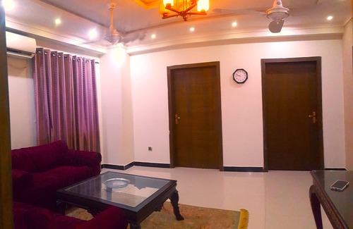E-11 Sector Apartment | Tremendous 4-bedroom apartment with AC in Islamabad