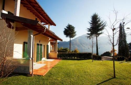 Tremezzo Apartment | TREMEZZO RESIDENCE 5-1 of 11 apartments in an exclusive residence by Italian Apartments