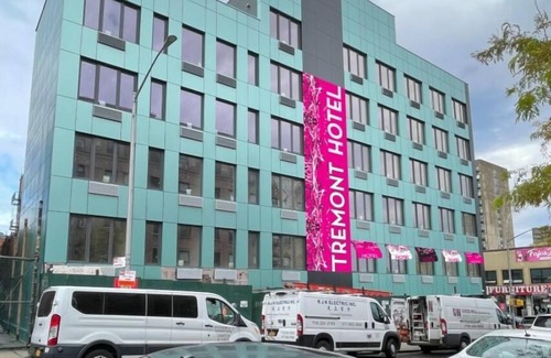 West Bronx Hotel | Tremont Hotel