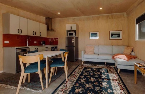 Rewa House | Tremorne Stay: Couples Retreat in Taranaki