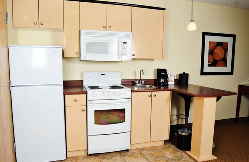 Tumbler Ridge Hotel | Trend Mountain Hotel & Conference Centre