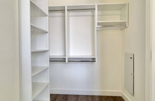 Downtown Apartment | Trendy 2BD2BA Apt in Santa Monica
