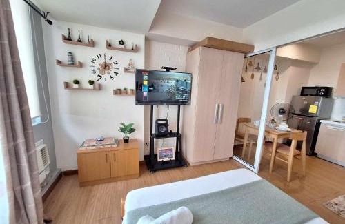 Don Bosco Apartment | Trendy and Cozy 1BR Unit in Azure Urban Resorts and Residences