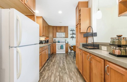 Ann Arbor House | Trendy Ann Arbor Boho Chic Ranch (30 day min)