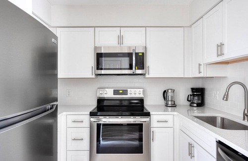 Central Square Apartment | Trendy Central Square 2BR w/Gym, nr T, by Blueground