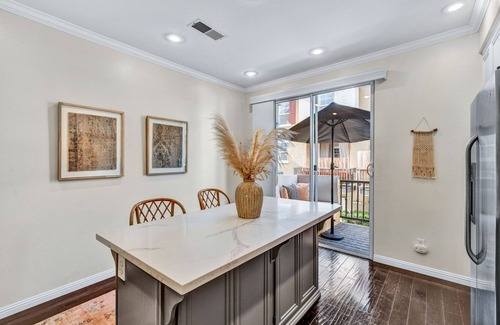 Aliso Viejo House | Trendy Coastal Townhome - Centrally Located!