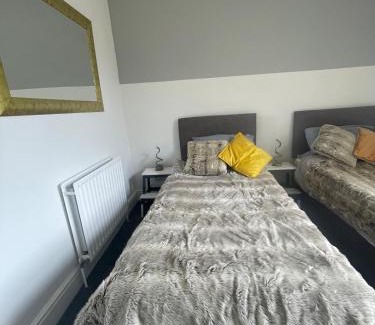 Moffat Apartment | Trendy Contractor&Leisure Stay,SelfCheckin Parking