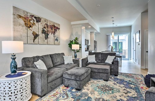 Sloan Lake House | Trendy Denver Townhome - Walk to Mile High Stadium