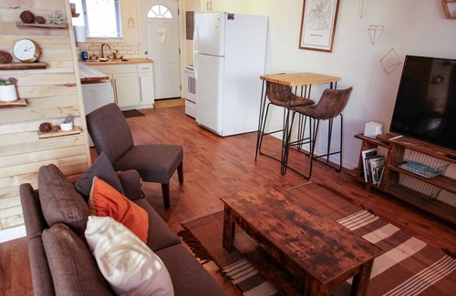 Cleveland Park House | Trendy East Nashville 2bd/1bth