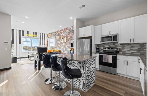 South Nashville Apartment | Trendy Oasis: 8 Min to Broadway w/Arcade!