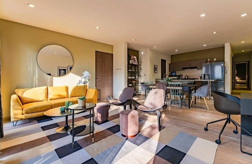 Colonia Roma Condo | Trendy Roma Group Getaway, City Views & Walkable
