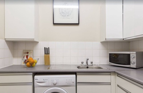 Canonbury Apartment | Trendy Spacious Apartment 1 Bedroom High Street