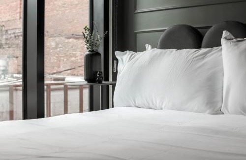 Historic Ybor Apartment | Trendy Ybor Studio Free Parking Close to DT