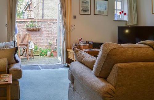 Snettisham House | Trentham Cottage