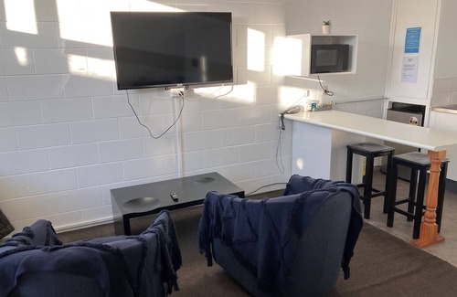 Trentham Hotel | Trentham Motel