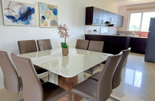 Manta Apartment | Tres dormitorios sector Wyndham y la Quadra