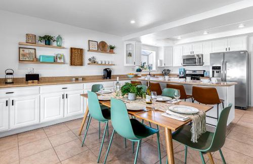 Desert Park Estates House | Tres Palmeras Hideaway by ACME House Company