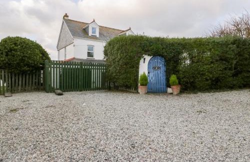 Tintagel House | Trevena Lodge