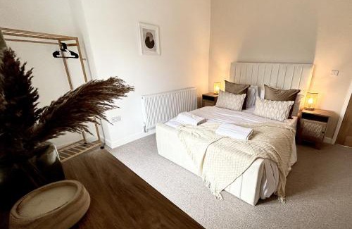 Minera House | Trevose
