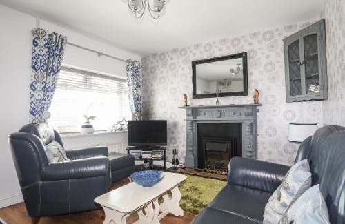 Caergeiliog House | Trewan Cottage