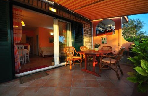 Prvic Luka Apartment | TRI PALME